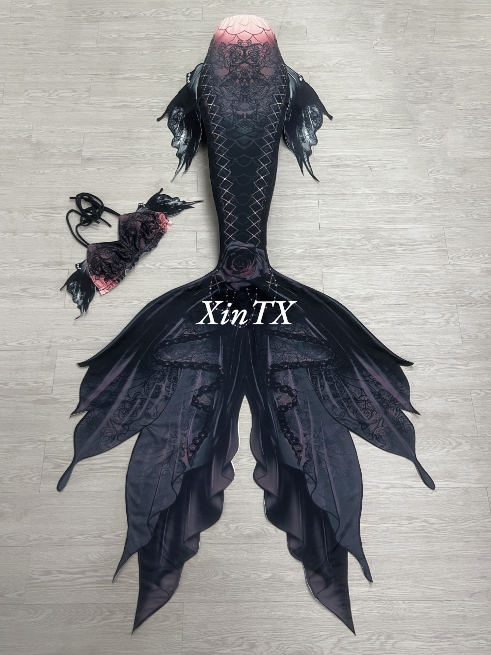 Mermaid Tail Dark Gothic Style - Aquarium & Marine Museum Ums reseña y precio